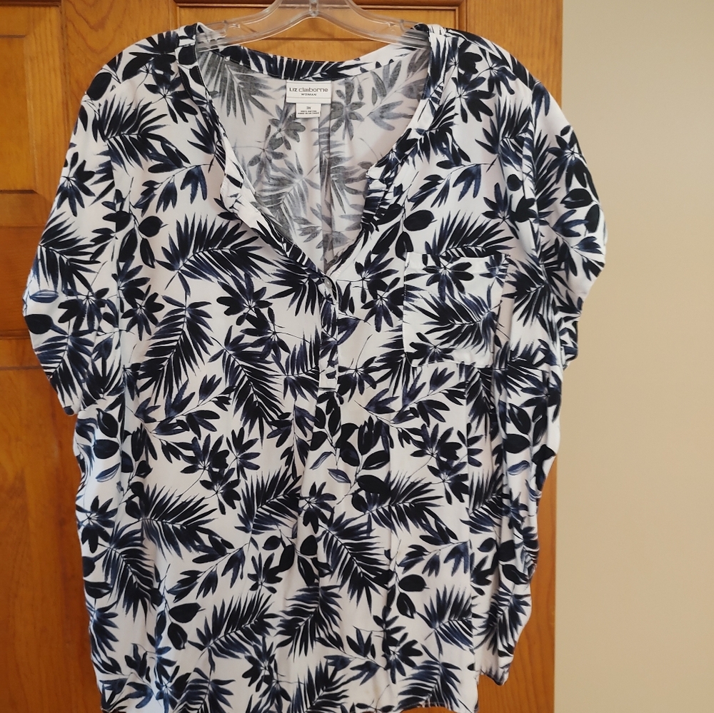 Black and White Leaf Print Blouse